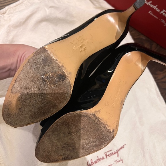 Salvatore Ferragamo Leather Bow Accent Pumps - Picture 8 of 12